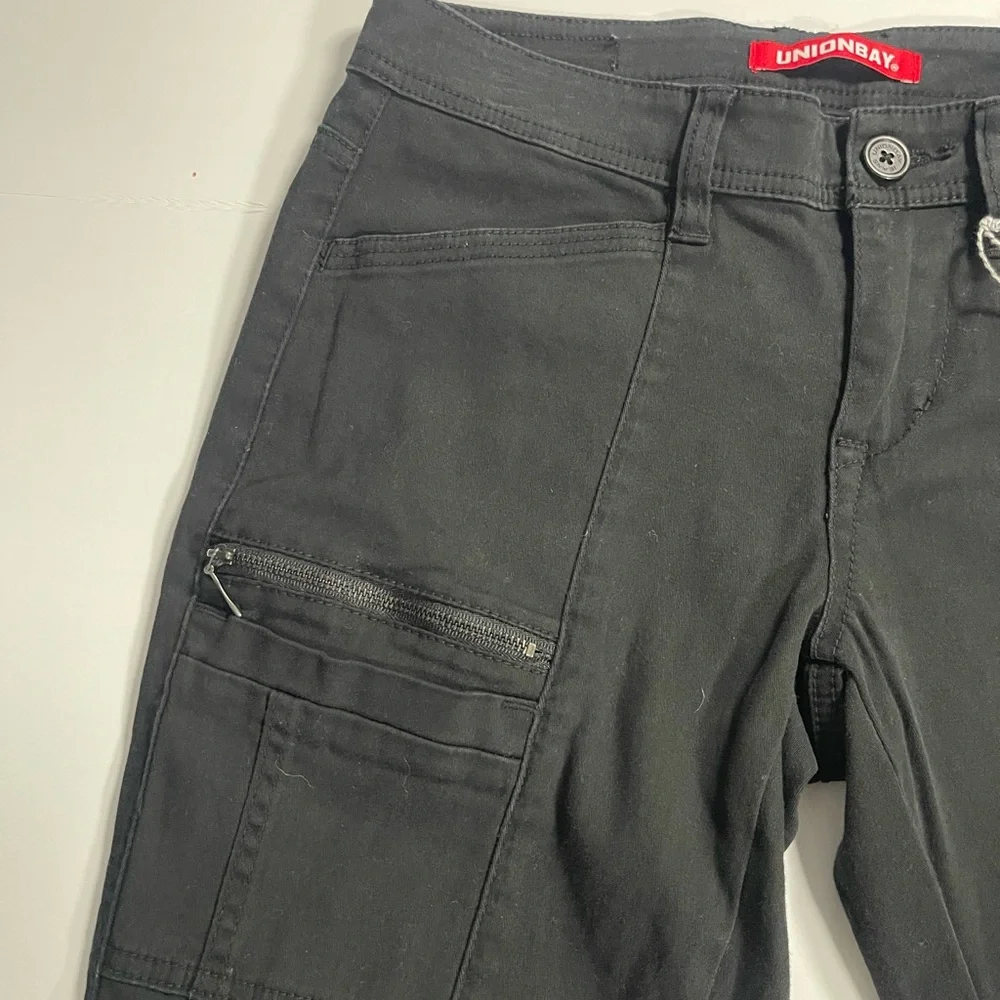 UnionBay Cargo Pants Womens Juniors Size 3 Blaire Black Tapered Leg Zip Pockets - Picture 3 of 16